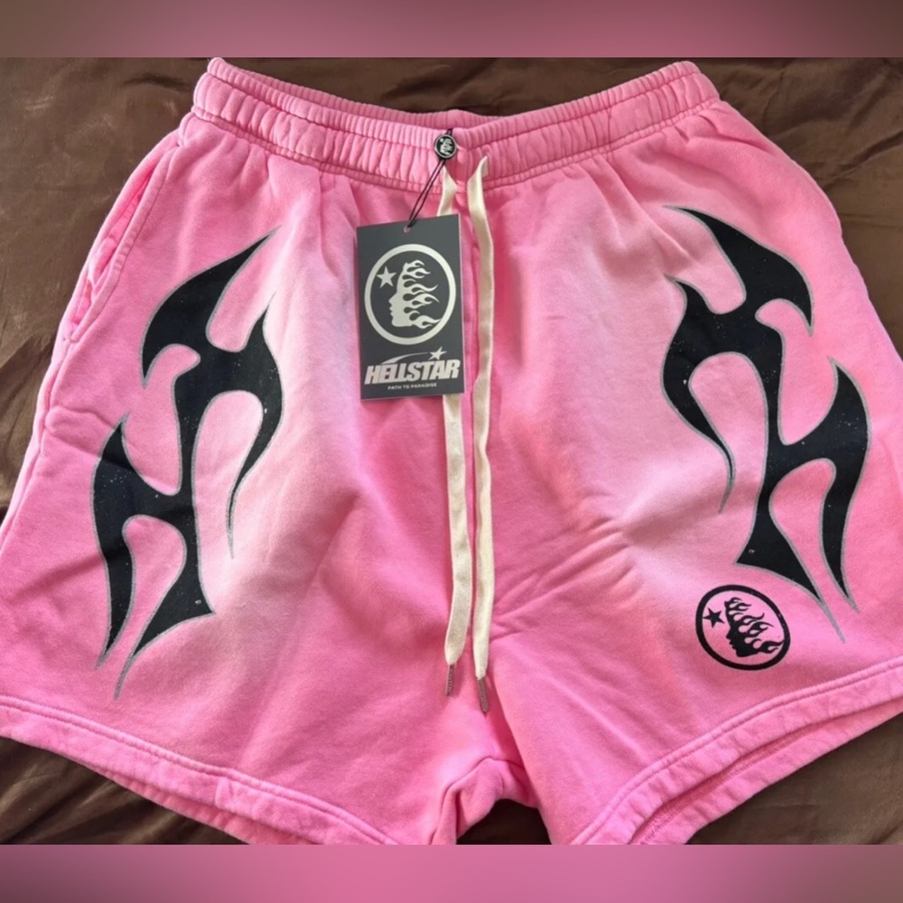 Hellstar Flame Shorts- Size Large !! BRAND NEW